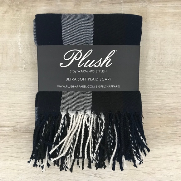 Plaid Scarf - NWT - Picture 4 of 4